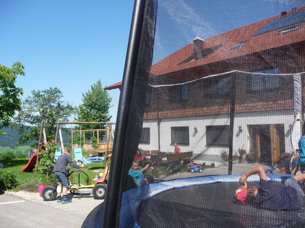 Familienferienhof Stabauer Zell am Moos Exterior photo